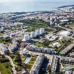 Апартаменты Penthouse Isabela Vistamar - Rooftop & Jacuzzi